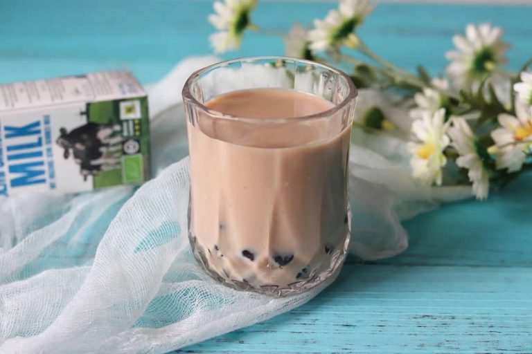 What is oolong milk tea?