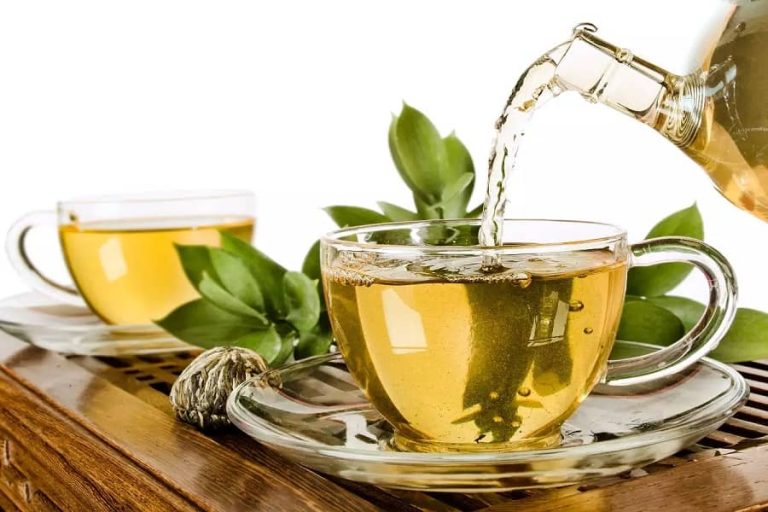 Can Drinking Green Tea Prevent Heart Attacks?